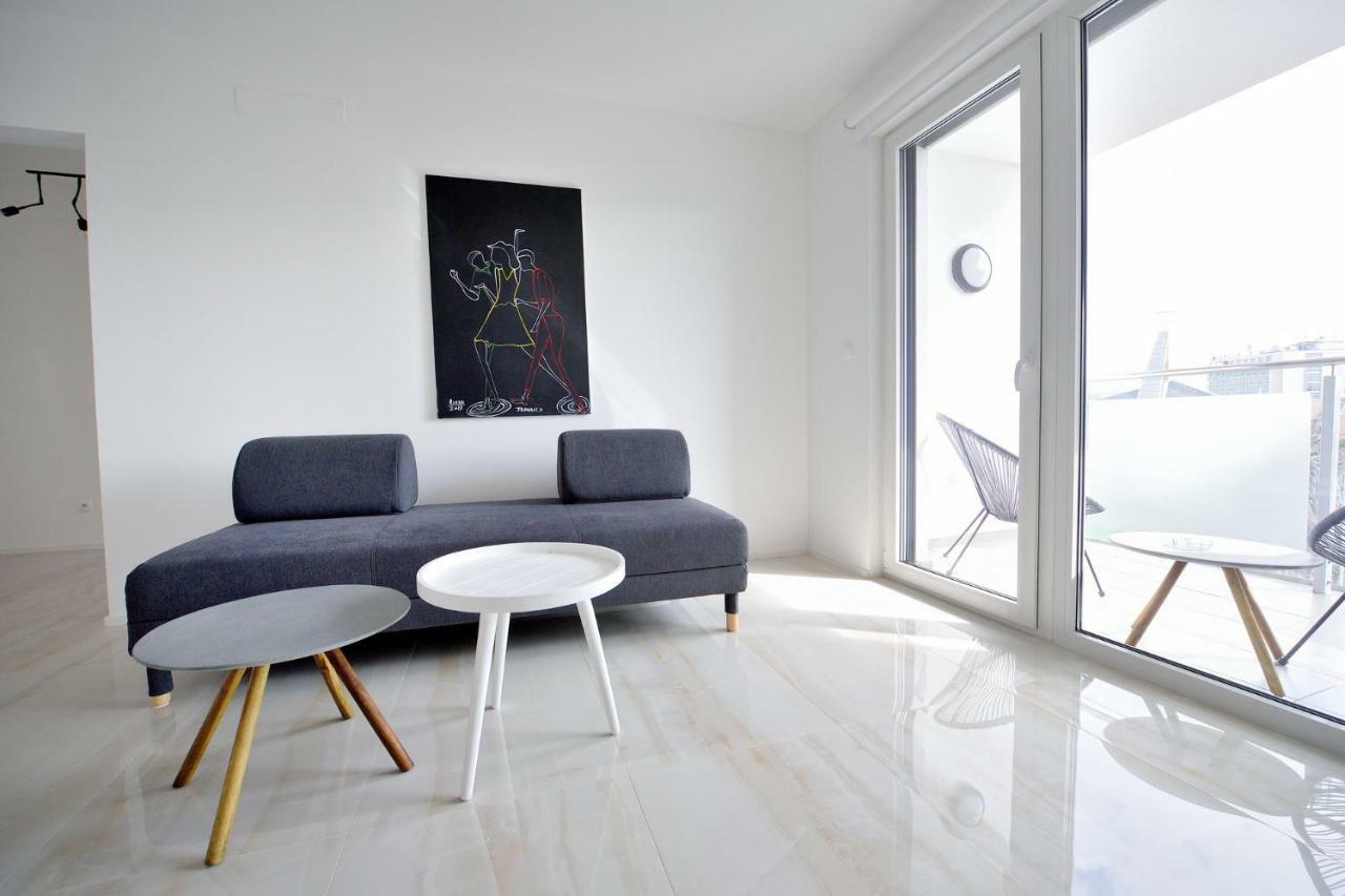 Center Aupark Apartment Пьештяни Экстерьер фото
