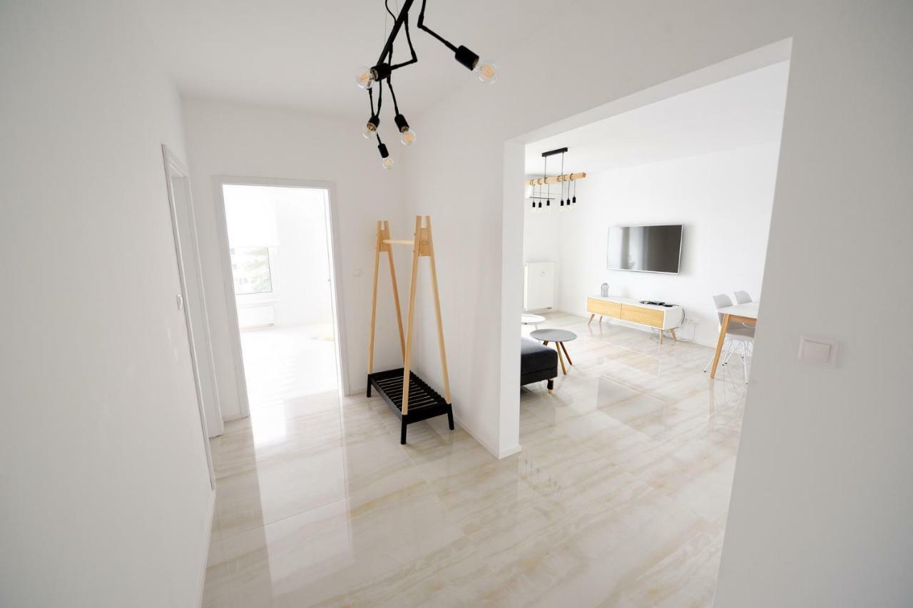 Center Aupark Apartment Пьештяни Экстерьер фото